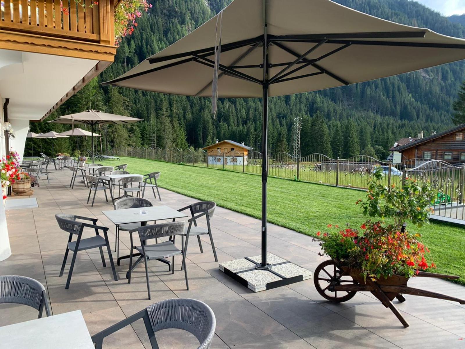 Alpenhotel Panorama Campitello di Fassa Ngoại thất bức ảnh