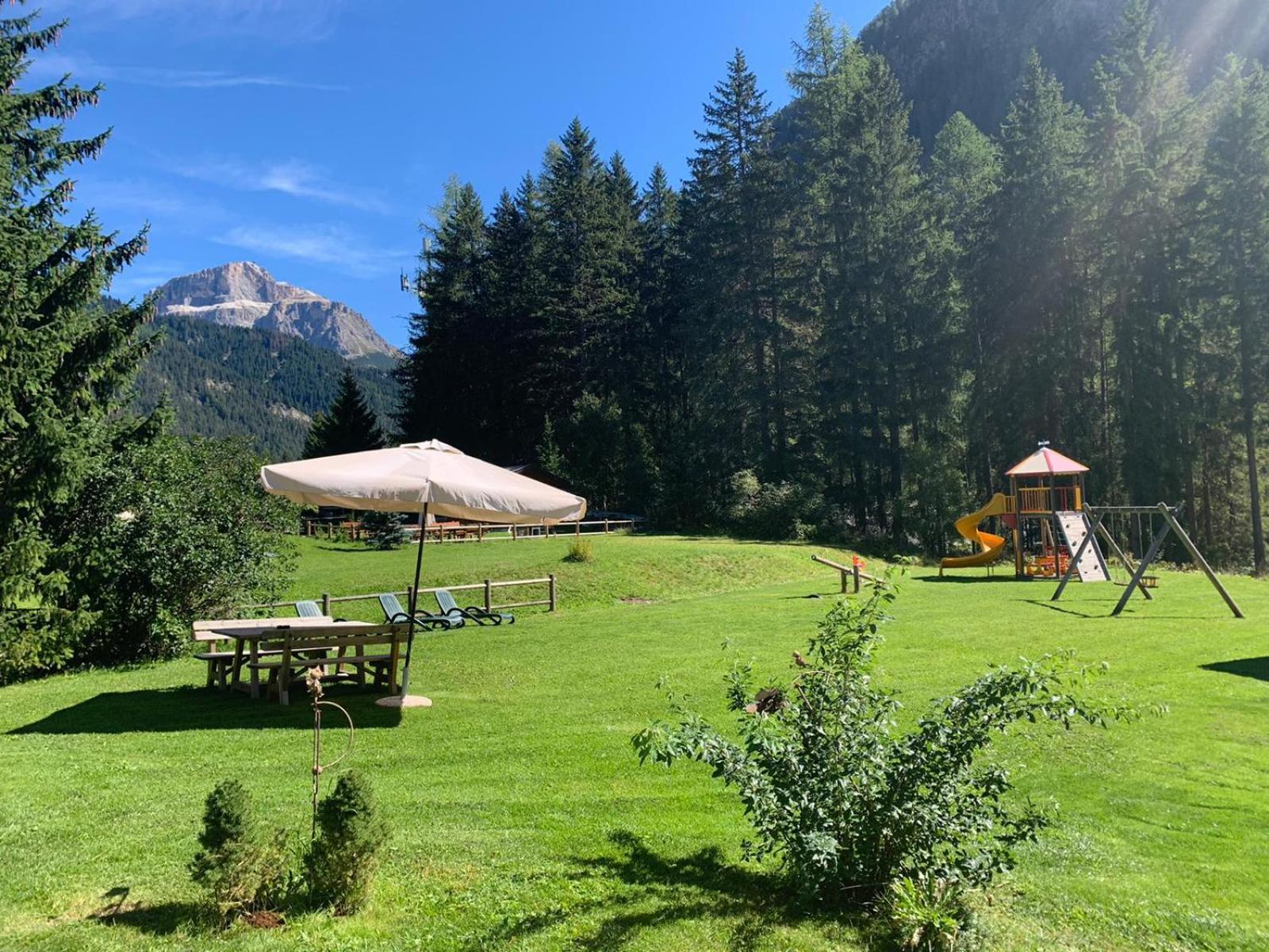 Alpenhotel Panorama Campitello di Fassa Ngoại thất bức ảnh