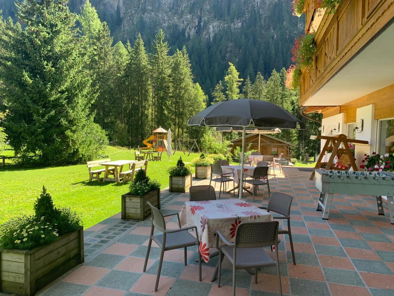 Alpenhotel Panorama Campitello di Fassa Ngoại thất bức ảnh