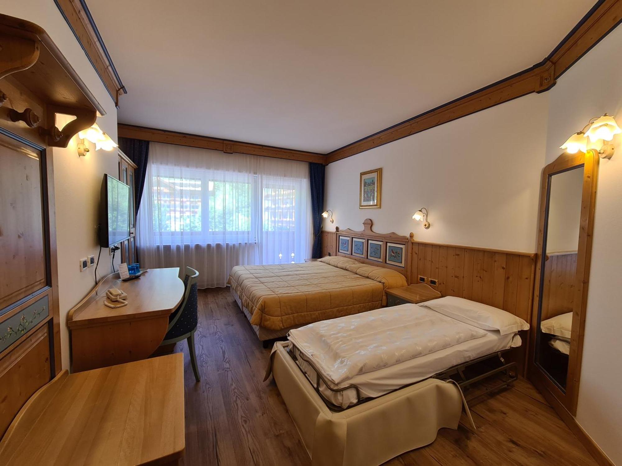 Alpenhotel Panorama Campitello di Fassa Ngoại thất bức ảnh