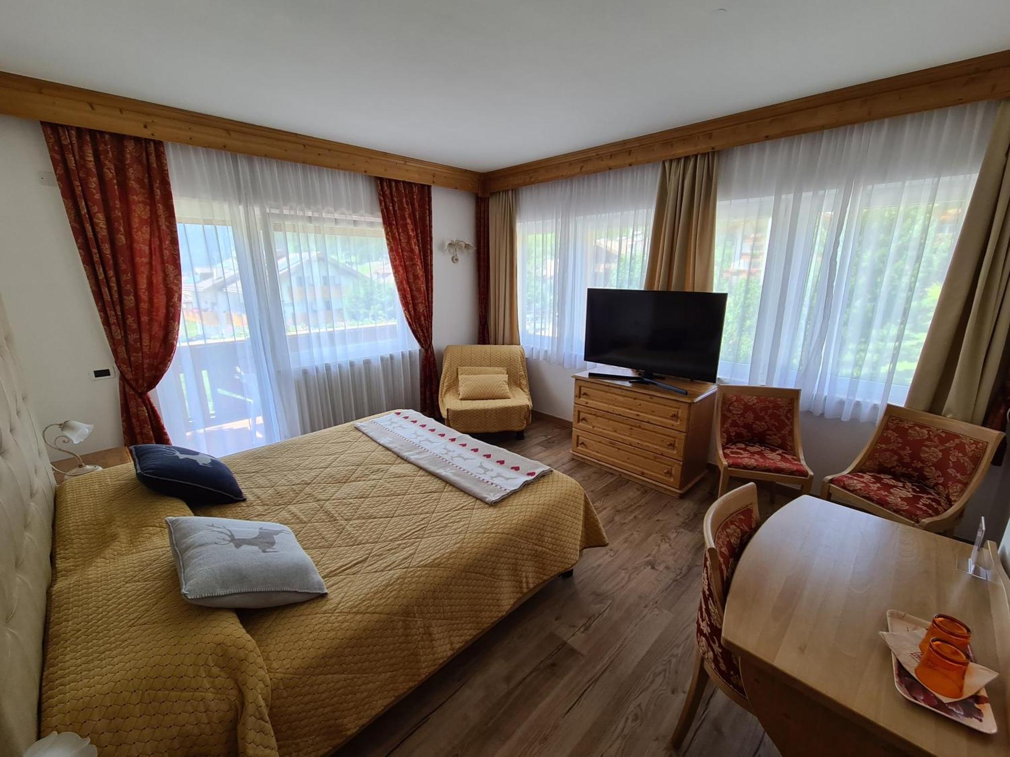 Alpenhotel Panorama Campitello di Fassa Ngoại thất bức ảnh