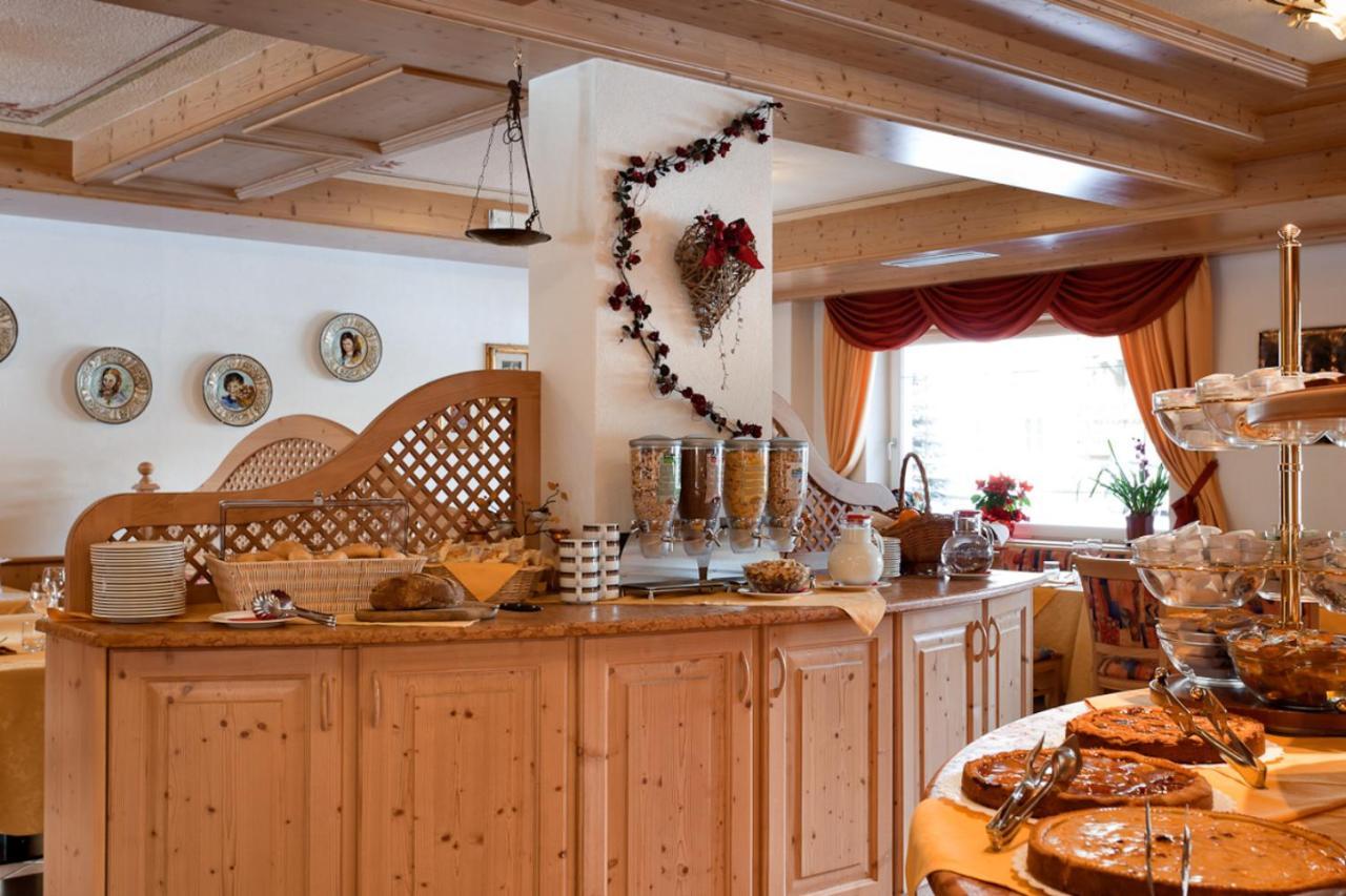 Alpenhotel Panorama Campitello di Fassa Ngoại thất bức ảnh
